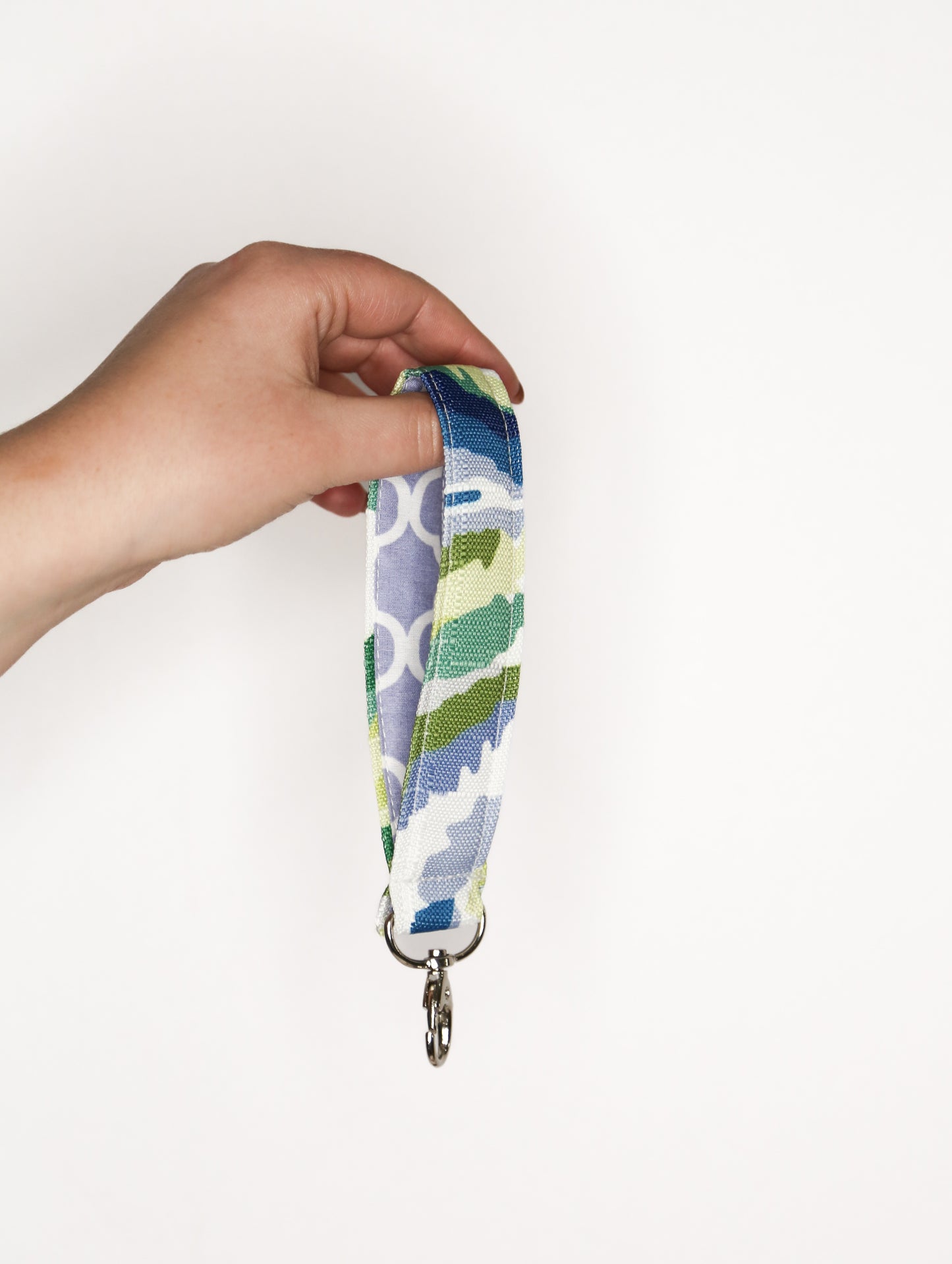 The Mère & Me Keychain Geometric Blue Print