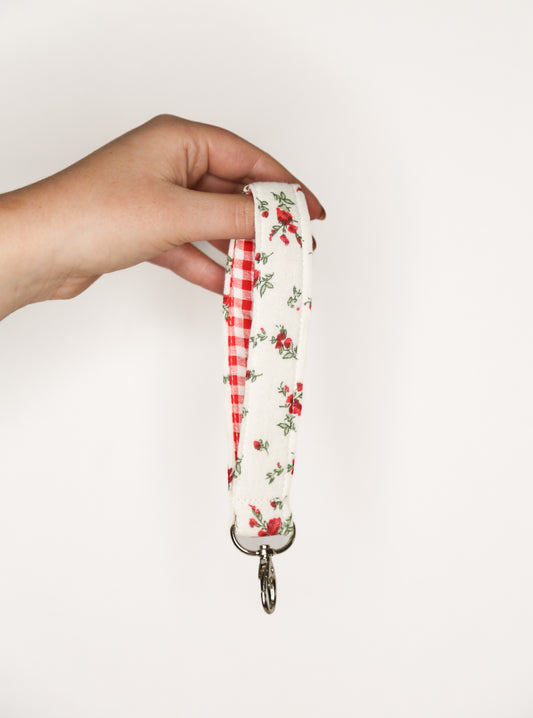 The Mère & Me Keychain Red Roses