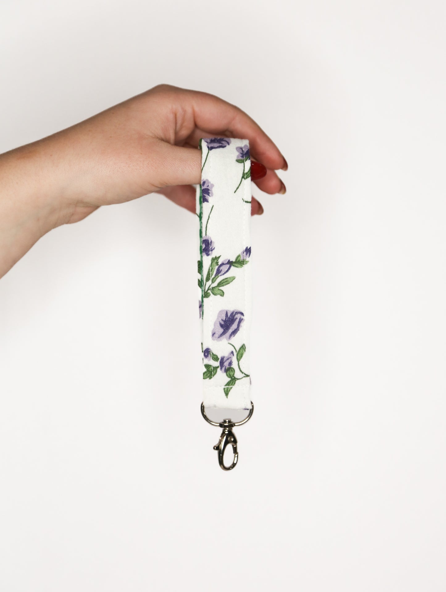 The Mère & Me Keychain Purple Flowers